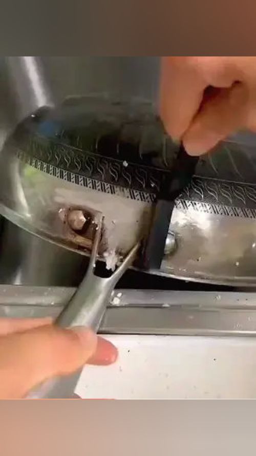 這個(gè)小玩意 清潔刷 使用起來太順手了,自從用了它,家里邊邊角角都刷的很干凈